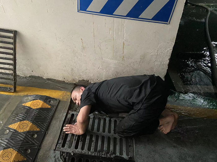 雨中堅守護(hù)家園，筑牢汛期安全墻(圖10)