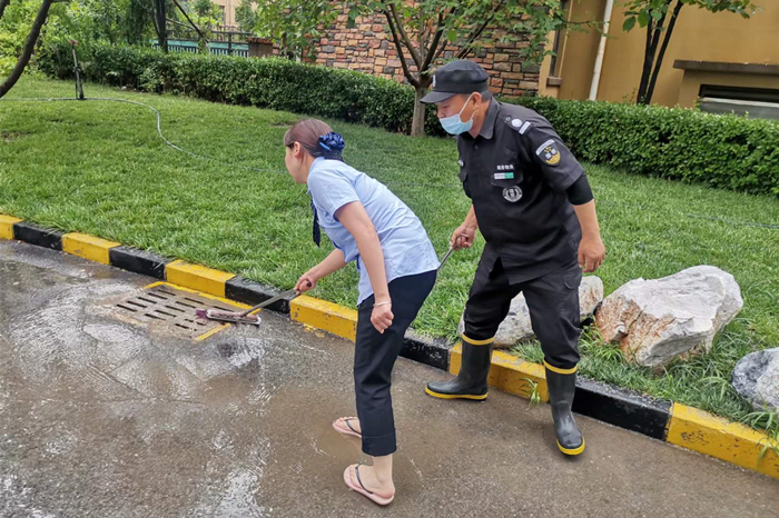 雨中堅守護(hù)家園，筑牢汛期安全墻(圖16)