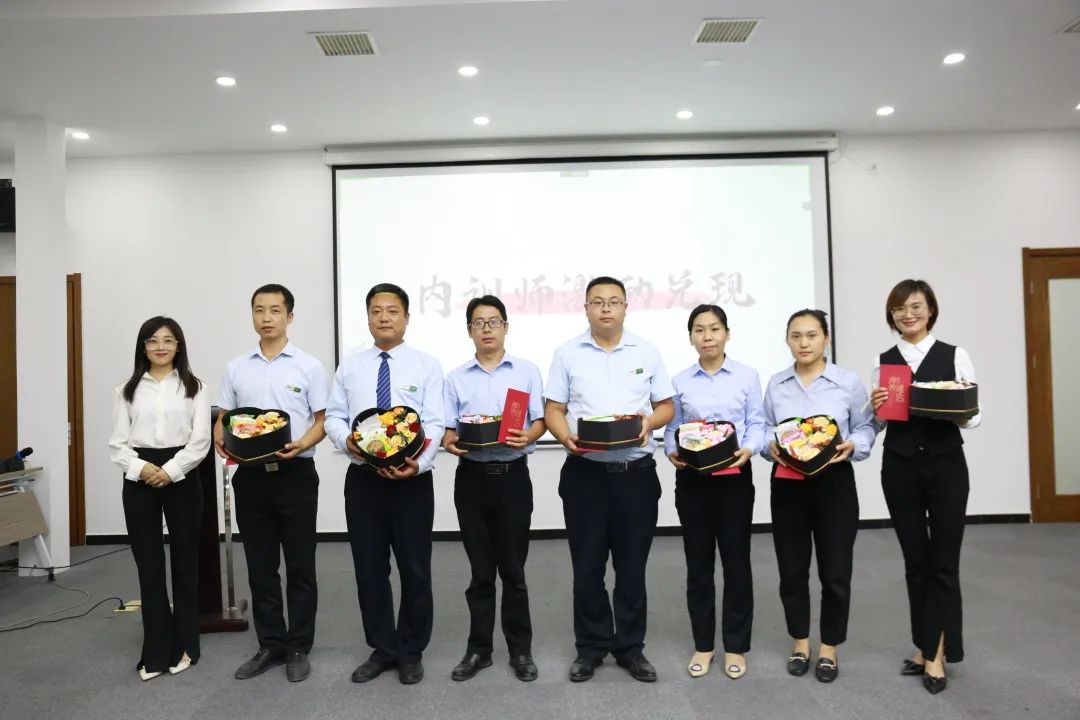 致敬師匠，感念師恩 | 隆泰物業(yè)2022年教師節(jié)主題活動(dòng)(圖3)