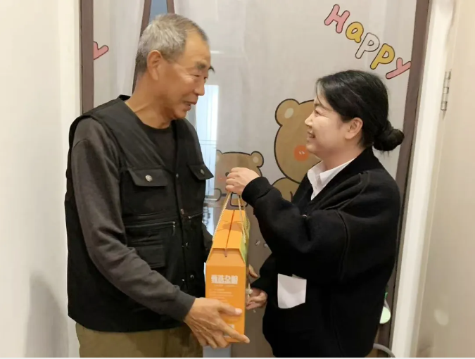 和美公益+ | 隆泰物業(yè)與您共赴重陽節(jié)愛老敬老之約(圖3)